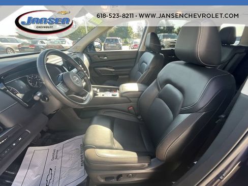Used 2023 Nissan Pathfinder SL w/ SL Premium Package AWD/4WD image 19