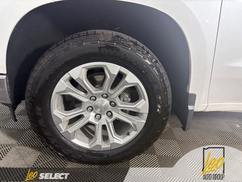 Used 2024 Chevrolet Silverado 1500 LTZ AWD/4WD image 25