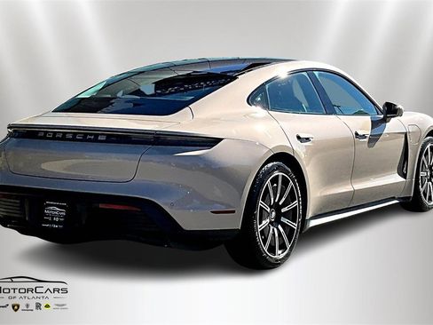 Used 2021 Porsche Taycan 4S image 12