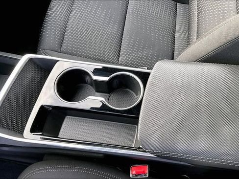 Used 2025 Chevrolet Equinox LT image 18