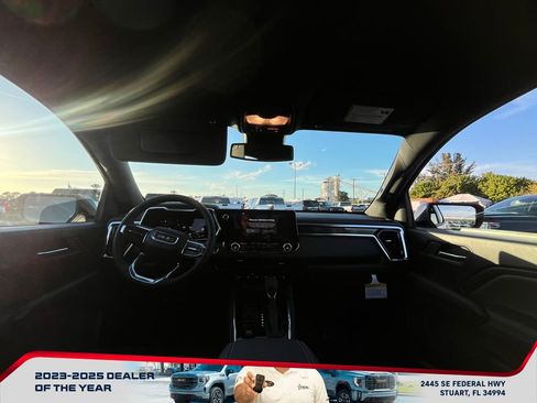 New 2026 GMC Canyon Elevation w/ Convenience Package image 14