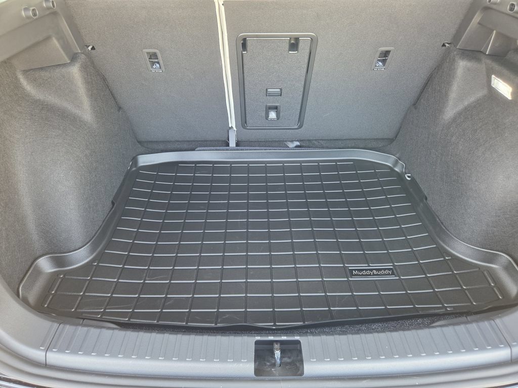 New 2027 Volkswagen Taos SE FWD image 26