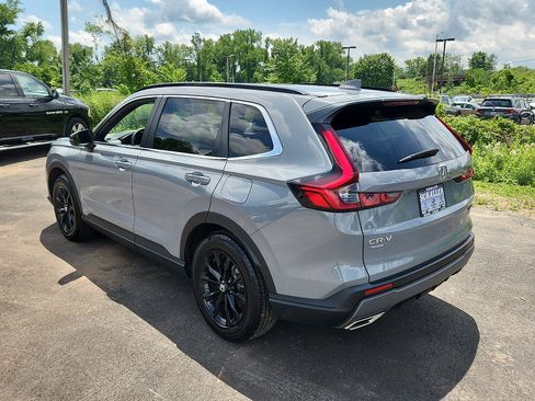 Used 2025 Honda CR-V Sport image 4