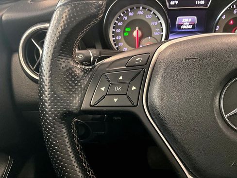 Used 2014 Mercedes-Benz CLA 250 image 21