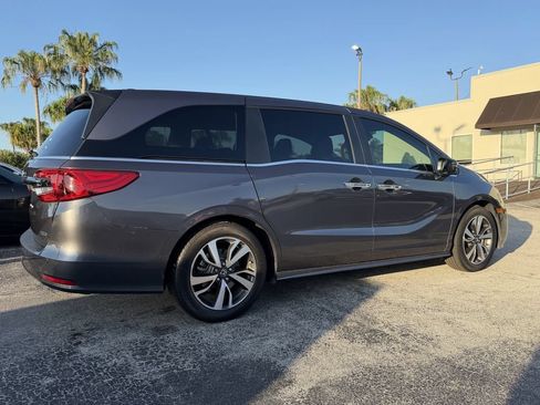 Used 2024 Honda Odyssey Touring image 4