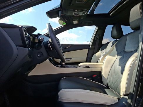 Used 2024 Lexus NX 350 AWD w/ Luxury Package image 15