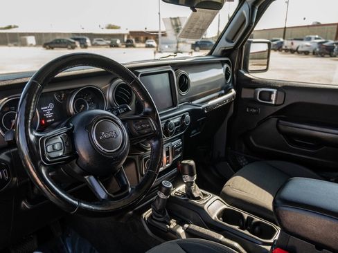 Used 2020 Jeep Wrangler Sport image 13