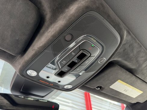 Used 2023 Lamborghini Urus S image 33