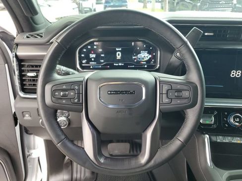 Used 2025 GMC Sierra 2500 Denali Ultimate w/ Max Trailering Package AWD/4WD image 21