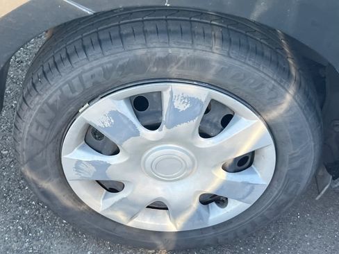 Used 2012 Toyota Yaris Sedan image 14