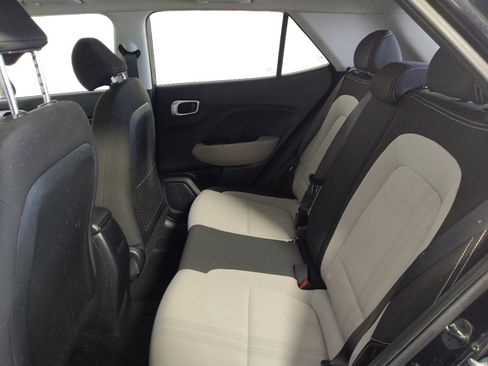 Used 2020 Hyundai Venue SEL w/ Convenience Package FWD image 18
