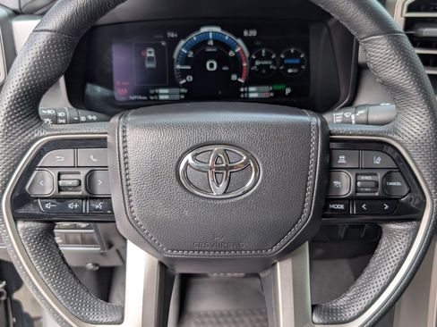 Used 2024 Toyota Tundra Limited AWD/4WD image 18