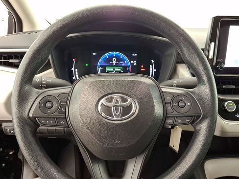 Used 2026 Toyota Corolla LE FWD image 8