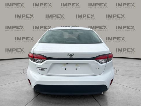 Used 2025 Toyota Corolla LE image 4