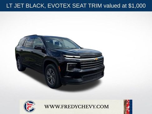 Used 2026 Chevrolet Traverse LT AWD/4WD image 3