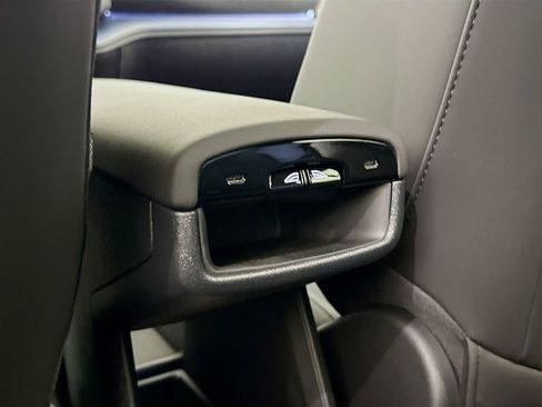 New 2026 Volvo EX30 Plus w/ Protection Package image 25