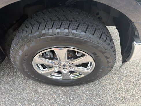 Used 2019 Ford F150 XLT w/ Equipment Group 302A Luxury AWD/4WD image 9