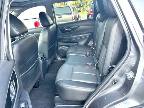 Used 2020 Nissan Rogue SL w/ Premium Package FWD image 17