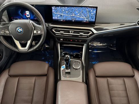 Used 2023 BMW i4 eDrive35 w/ Premium Package RWD image 3