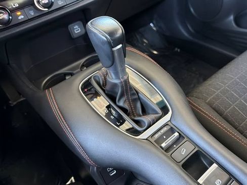 Certified 2024 Honda HR-V Sport image 27