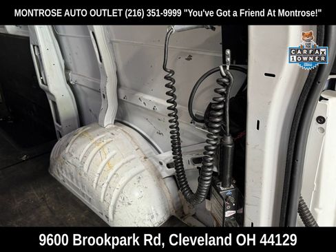 Used 2020 Chevrolet Express 3500 w/ Driver Convenience Package RWD image 29
