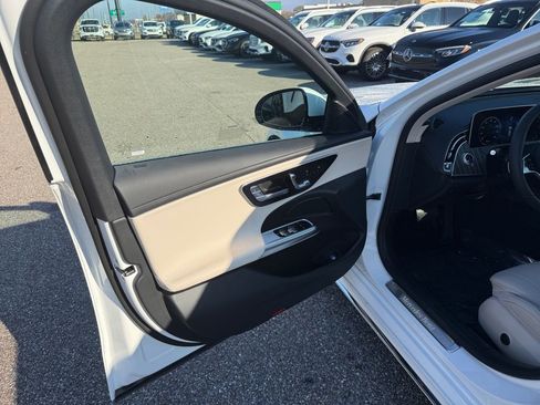 New 2025 Mercedes-Benz E 350 Sedan image 16