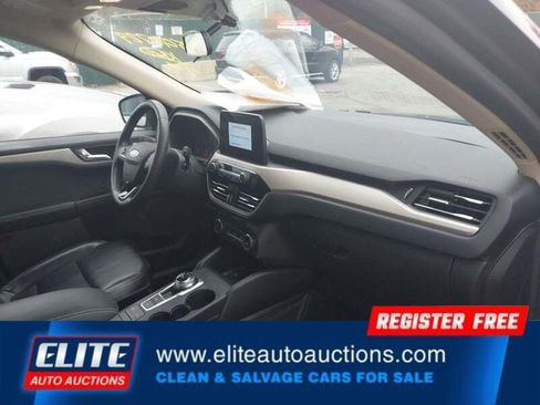 Used 2020 Ford Escape SEL FWD image 10