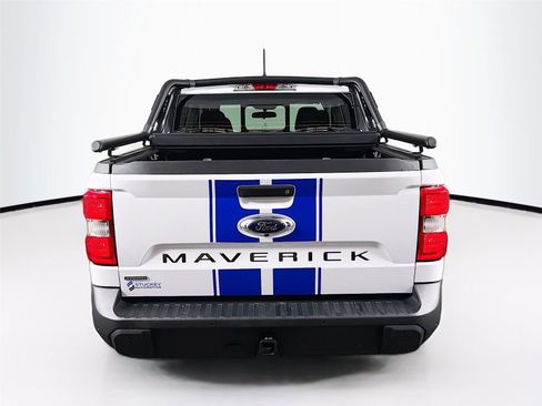 Used 2024 Ford Maverick Lariat image 6