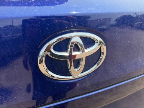 Used 2025 Toyota Corolla Cross XLE w/ Convenience Package AWD/4WD image 23