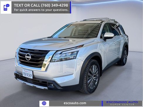 Used 2022 Nissan Pathfinder SL w/ SL Premium Package FWD image 1