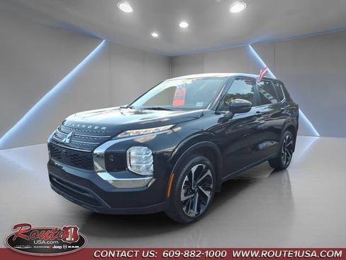 Used 2022 Mitsubishi Outlander ES FWD image 6