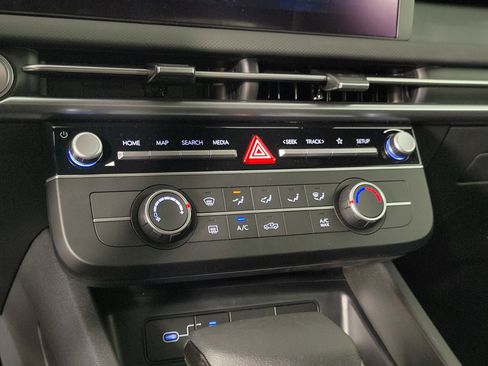 New 2025 Hyundai Santa Cruz SE image 16