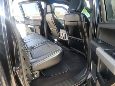 Used 2018 Ford F150 Lariat w/ Equipment Group 502A Luxury AWD/4WD image 14