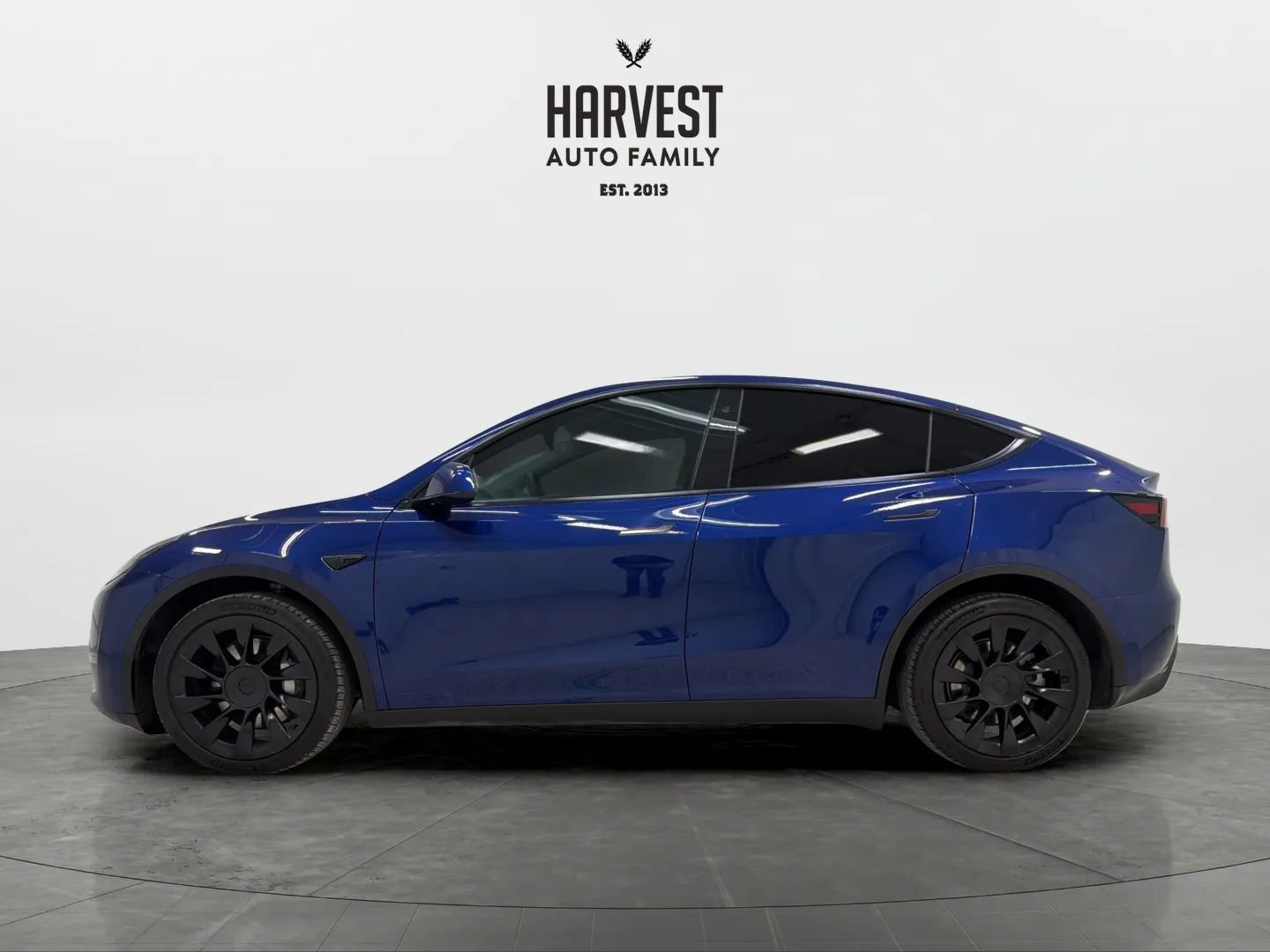 Used 2021 Tesla Model Y Long Range AWD/4WD image 2