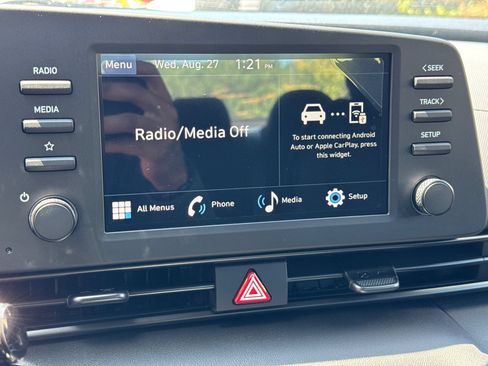 Certified 2025 Hyundai Elantra Sport FWD image 27