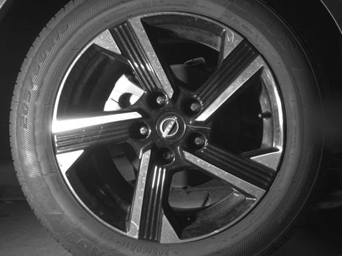 Used 2025 Nissan Sentra SV FWD image 15