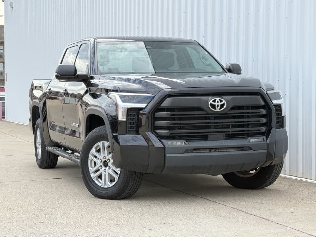 Used 2024 Toyota Tundra SR5 w/ SR5 Premium Package AWD/4WD image 2