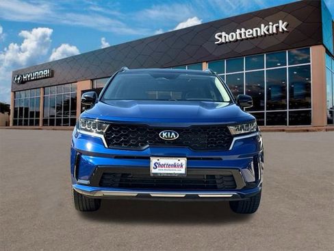 Used 2021 Kia Sorento S w/ Panoramic Sunroof Package image 2