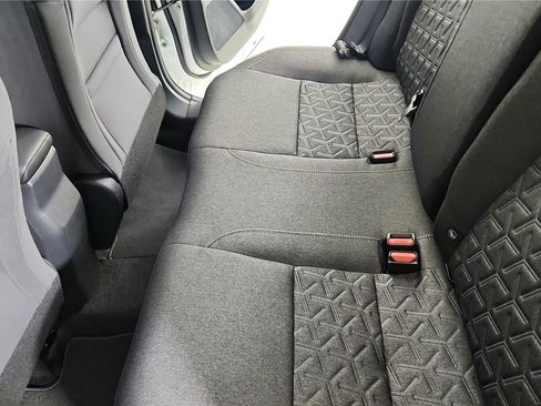 Used 2025 Nissan Kicks SV image 20