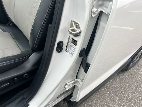 Used 2020 Subaru Forester Limited image 25