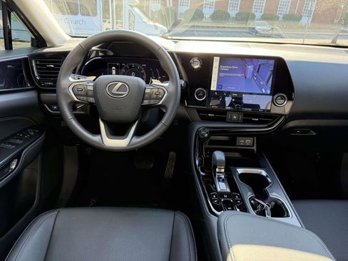 Used 2025 Lexus NX 350 AWD image 8