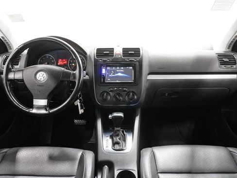 Used 2009 Volkswagen Jetta Wolfsburg Edition image 8