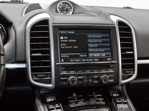 Used 2012 Porsche Cayenne image 17