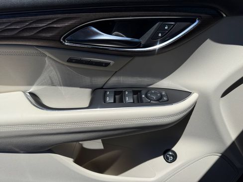 Used 2023 Buick Envision Avenir AWD/4WD image 11