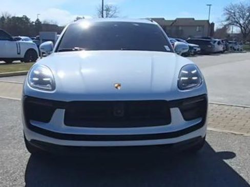 Used 2022 Porsche Macan image 3