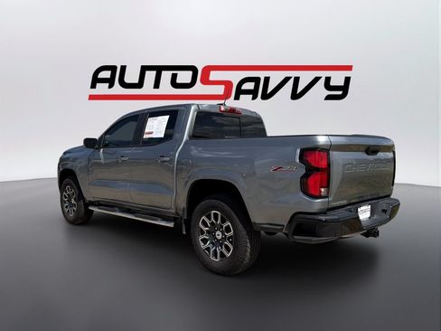 Used 2025 Chevrolet Colorado Z71 w/ Technology Package AWD/4WD image 7