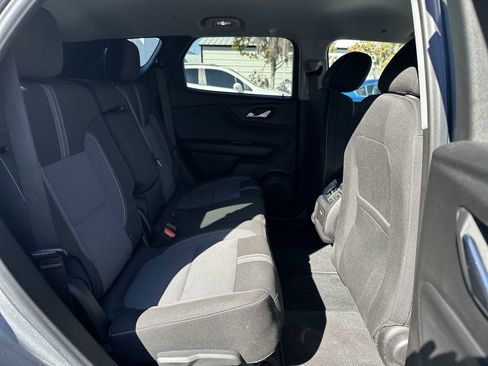 Certified 2025 Chevrolet Blazer LT image 18