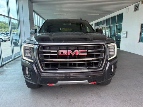 Used 2024 GMC Yukon AT4 w/ AT4 Premium Package AWD/4WD image 3