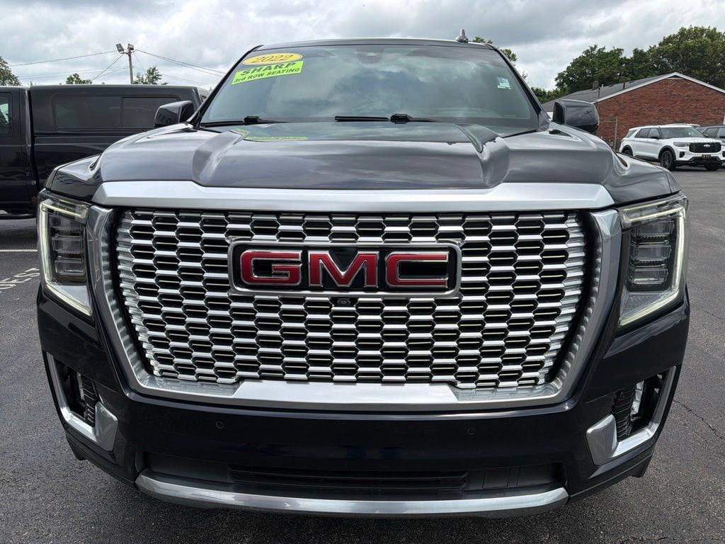 Used 2022 GMC Yukon Denali AWD/4WD image 8