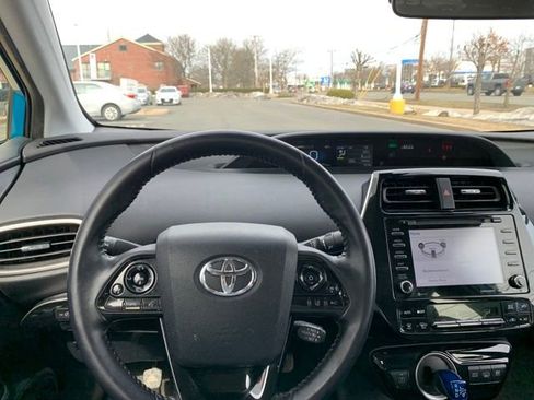 Used 2021 Toyota Prius Prime LE image 15